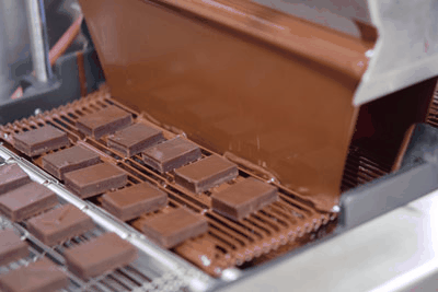チョコレート製造風景